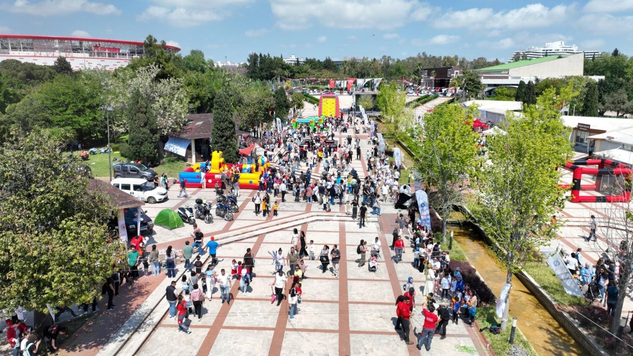 Büyükşehir'den 23 Nisan'a özel coşku dolu festival