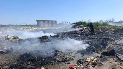 Çöp ve hurdalar yine alev aldı vatandaşlar duruma isyan etti