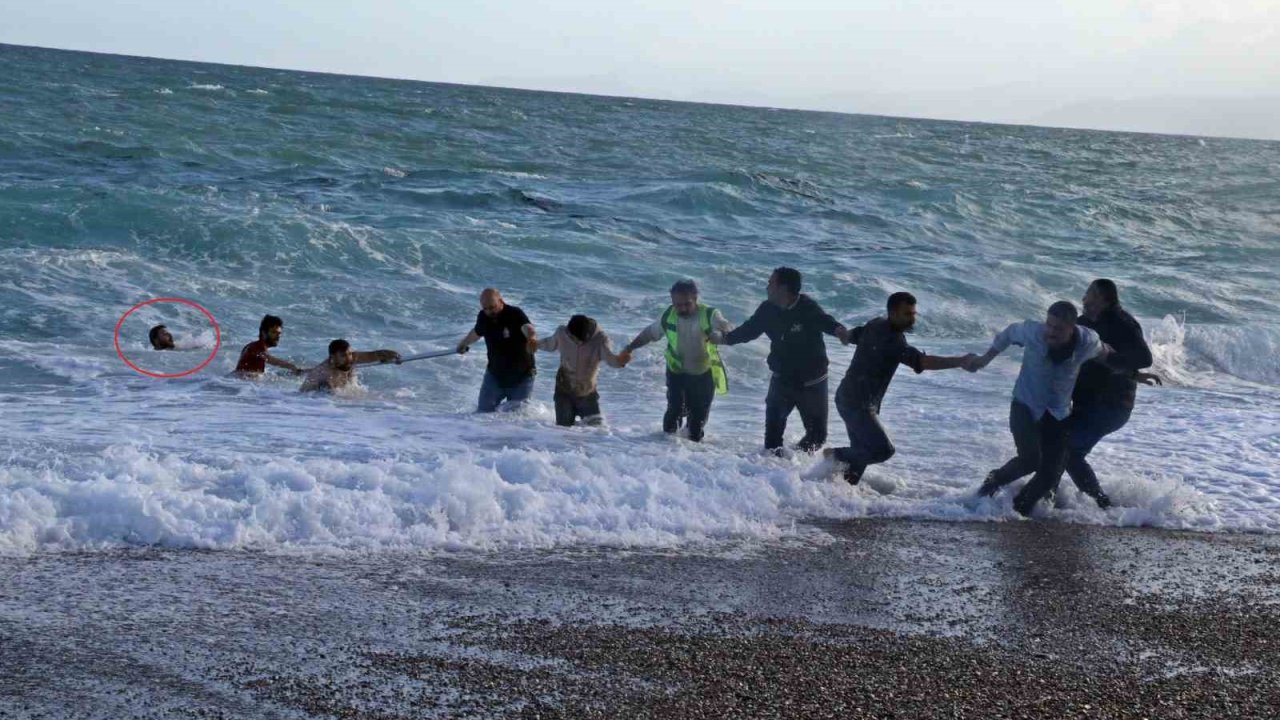 Dünyaca ünlü sahilde can pazarı: 2 kardeş kurtuldu, kuzen hayatını kaybetti