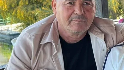 Finike’de elektrik direğine çarpan motosikletli hayatını kaybetti