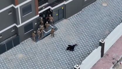 İkiz plakalarla ilçeleri gezip evlerden hırsızlık yaptılar