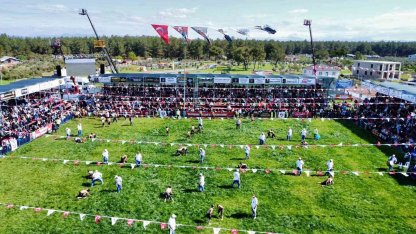 Kepez’de pehlivanlar dualı çayıra çıktı