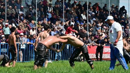 Kepez’in er meydanında deste boylarında büyük mücadele yaşandı