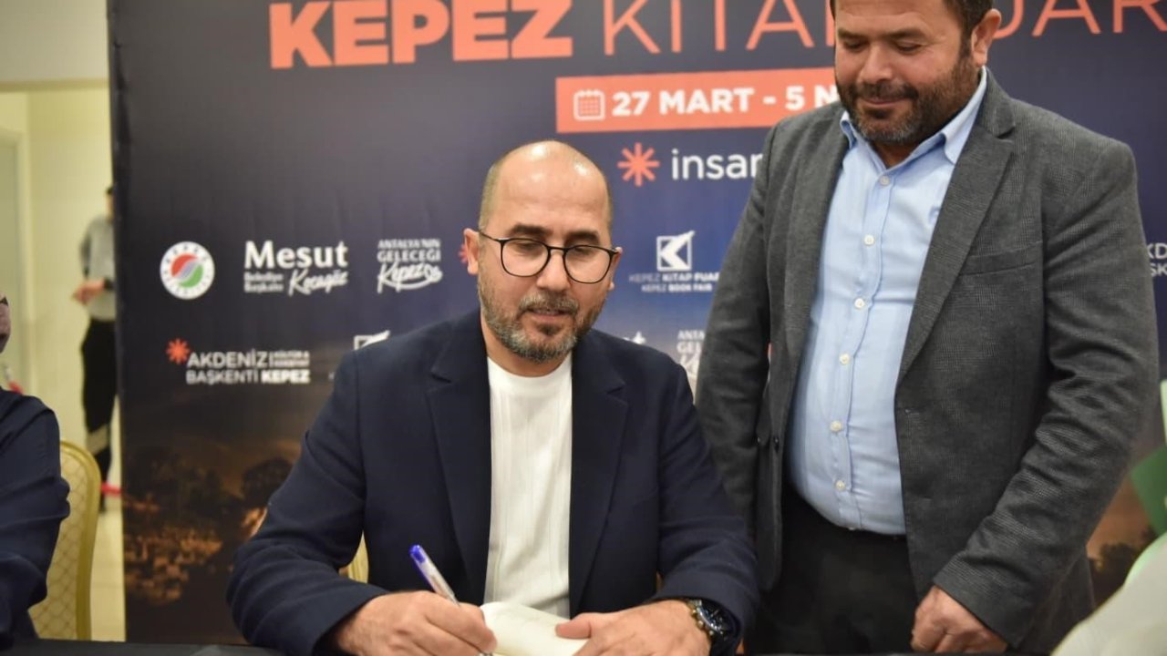 Kitabının satış geliri köy okulunun yapımına bağışlandı