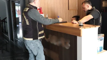 Konaklama tesisleri ve araç kiralama firmalarına eş zamanlı denetim