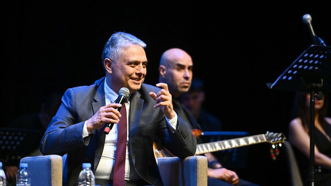 Muratpaşa’da şiir ve müzik dolu gece