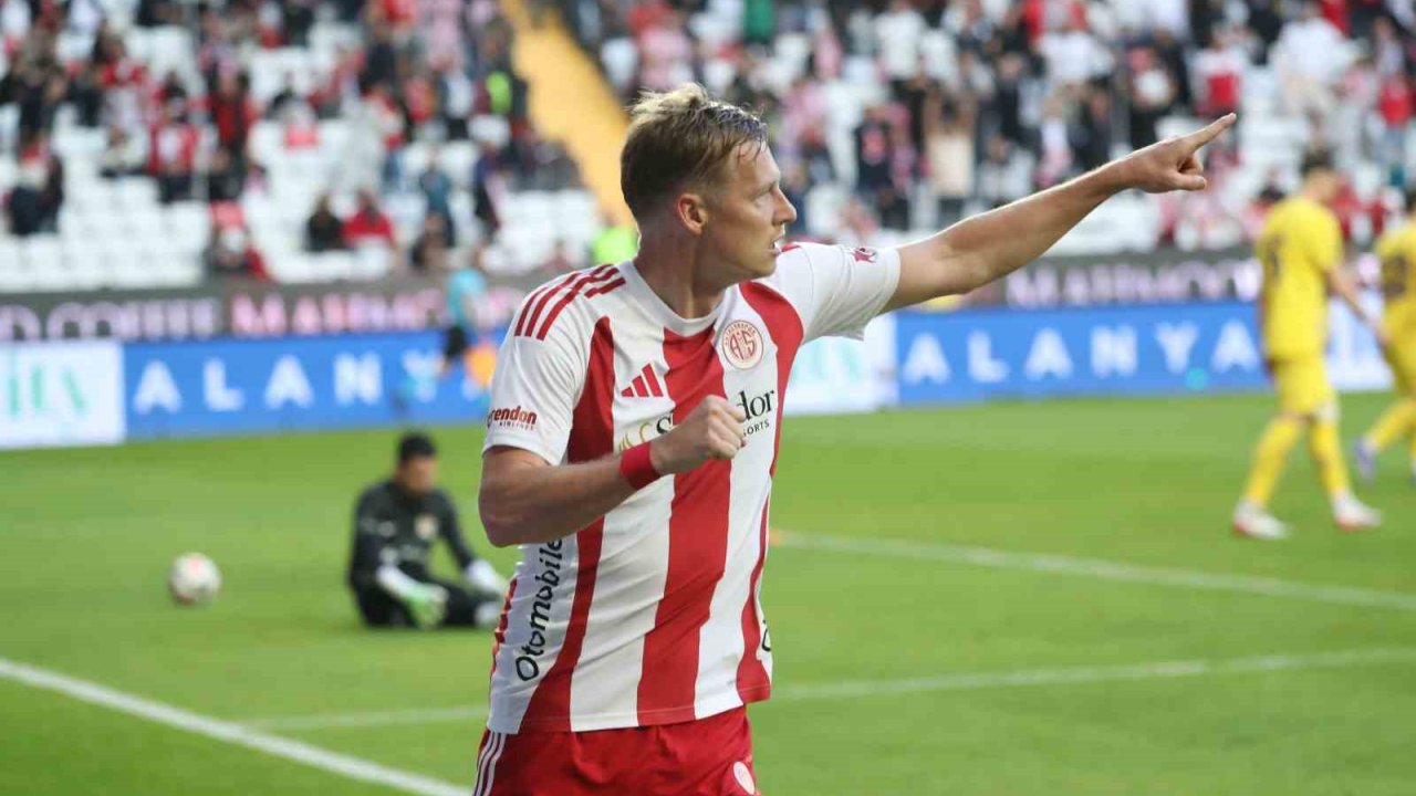 Trendyol Süper Lig: Antalyaspor: 3 - Eyüpspor: 0 (Maç sonucu)