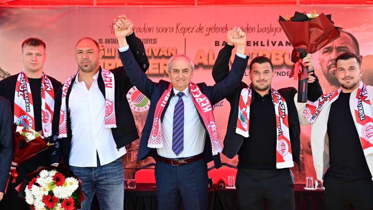 Yağlı güreşlerin efsane ismi Ali Gürbüz’e coşkulu karşılama