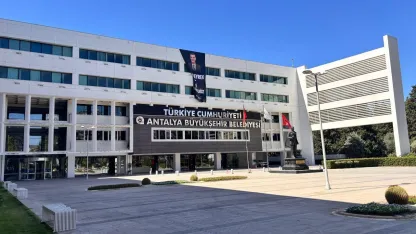 Antalya Büyükşehir Belediyesi'ne yönelik soruşturmada 14 tutuklama