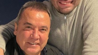 Gökhan Böcek ofisteyken, 4 kez para getirip bırakmış