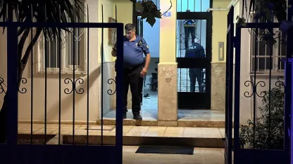16 yaşındaki Mert, evde silahla vurulmuş ölü bulundu