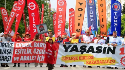 Antalya’da 1 Mayıs coşkusu