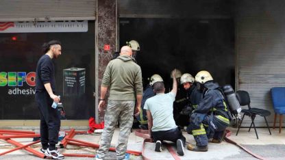 Antalya’da sünger dolu depoda  korkutan yangın