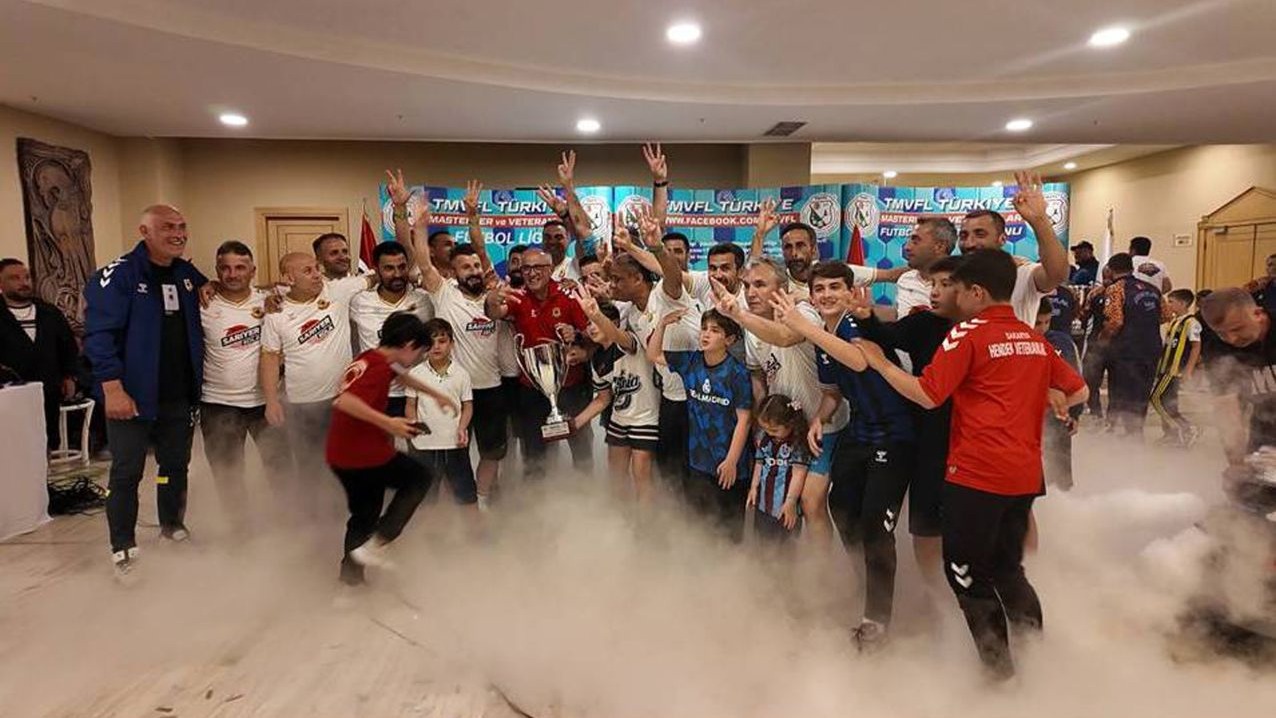 Hendek Veteranlar üst üste üçüncü kez şampiyon oldu