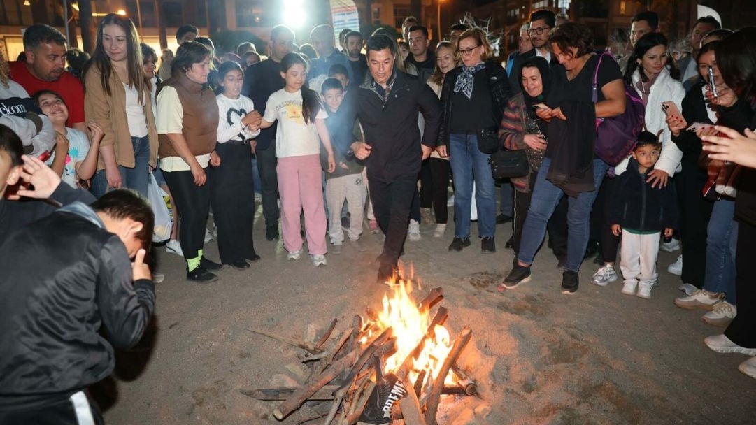 Hıdırellez coşkusu sahilde yaşandı