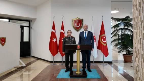 Genelkurmay Başkanı Bayraktaroğlu, MSÜ Harp Enstitüleri Eğitim Öğretim Yılı Açılış Töreni'ne katıldı