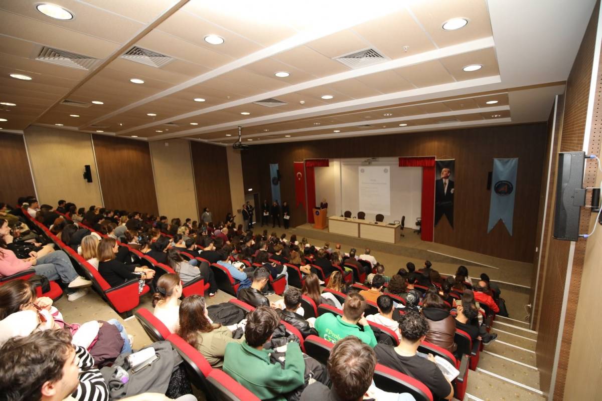 Boşanma ve kadına karşı şiddet paneli düzenlendi