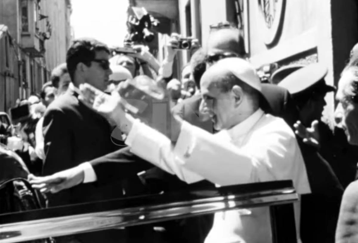 Türkiye'ye ilk Papa ziyaretinin görüntüleri paylaşıldı