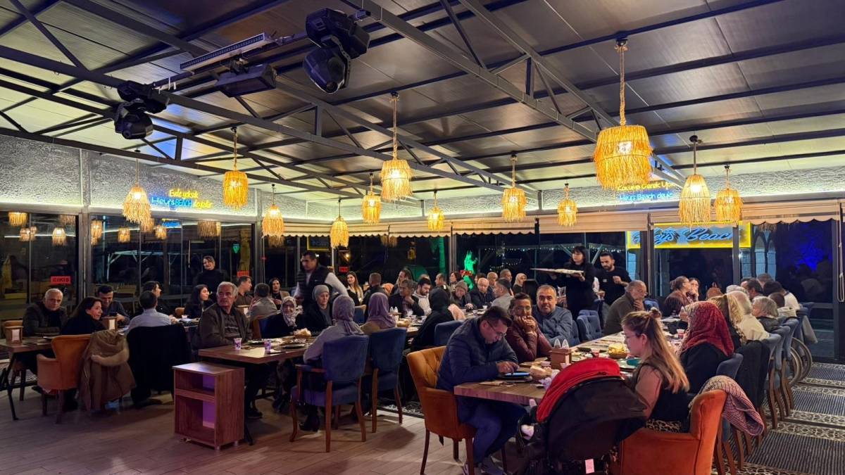 Diyaliz hastalarına moral ve dayanışma yemeği