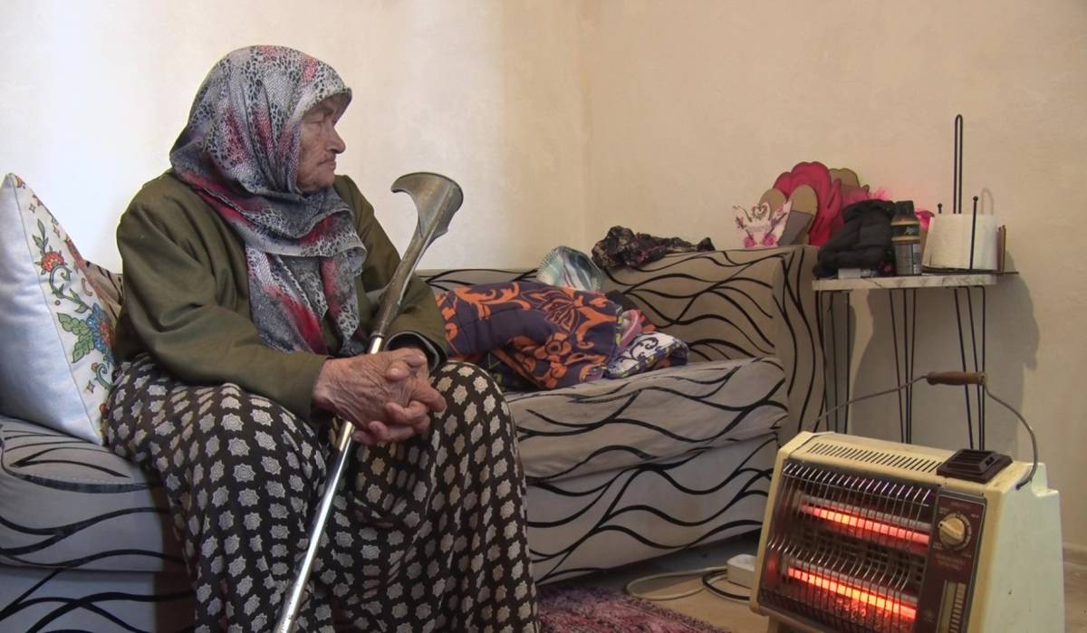 Evinin kapısını açtığı 20 yıllık arkadaşı evden elektrikli bisikleti alıp anneannesini bırakarak ortadan kayboldu