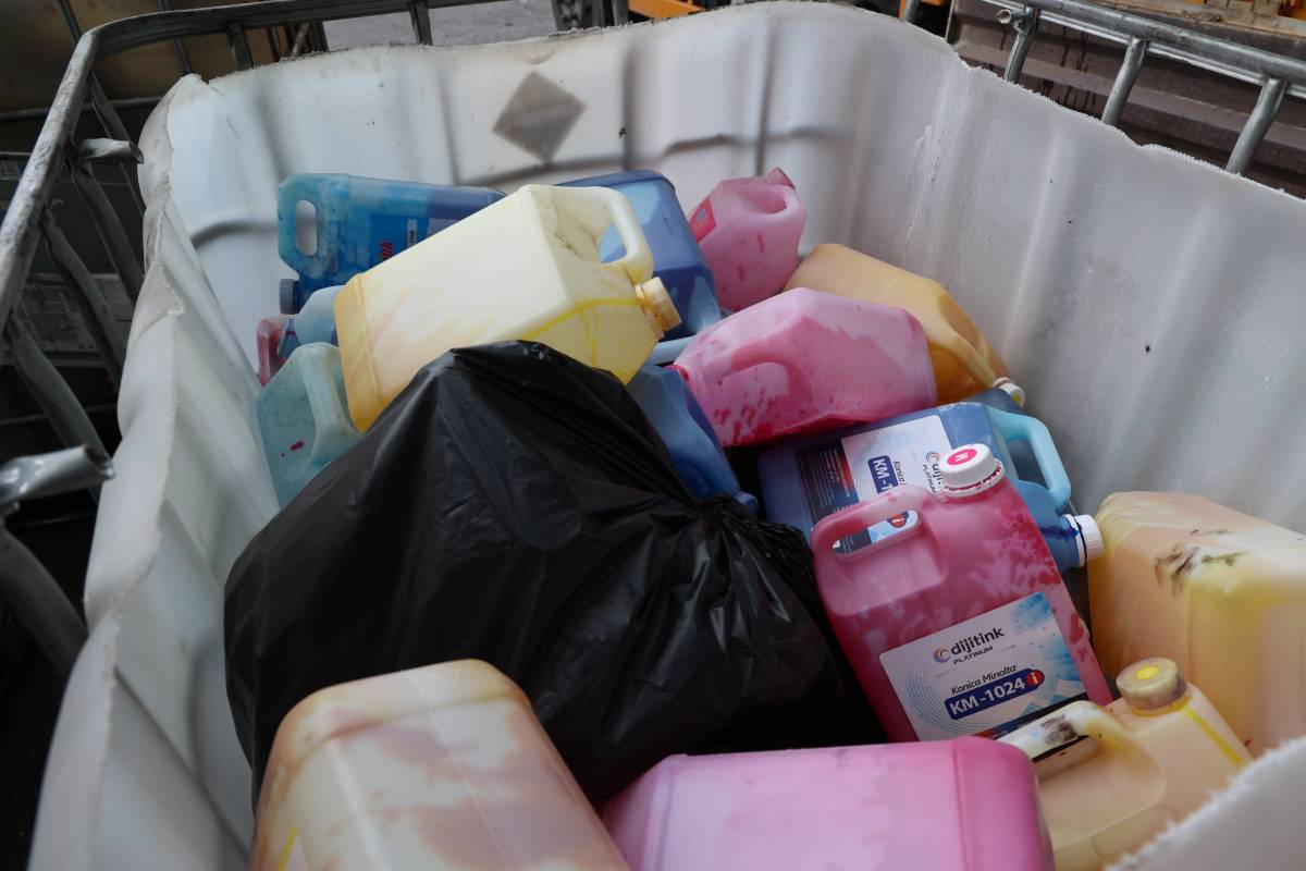 Antalya Büyükşehir ayrıştırılabilir kurumsal atıkları geri dönüşüme kazandırıyor