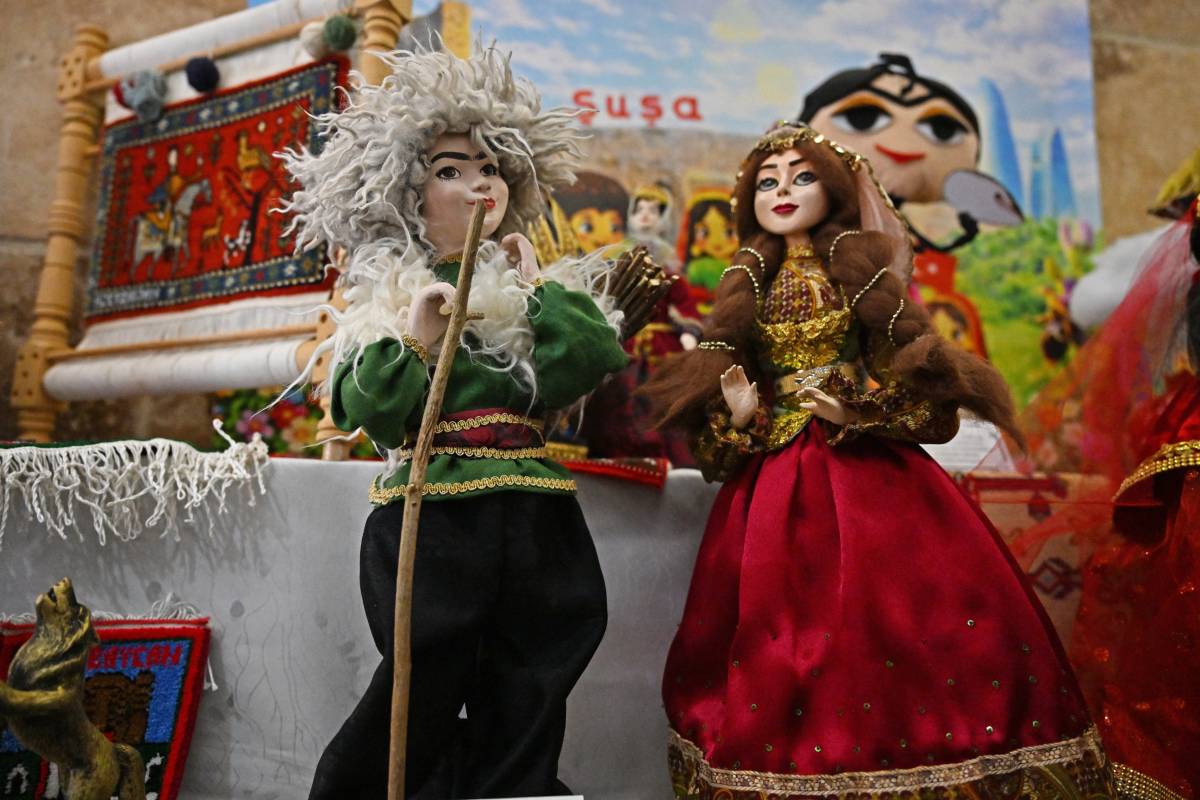 Antalya Oyuncak Müzesi’ne Azerbaycan’dan 26 parçalık bağış