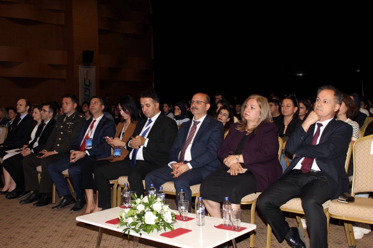 Türk Yıldızları, BAKİF26’da öğrencilerle buluştu